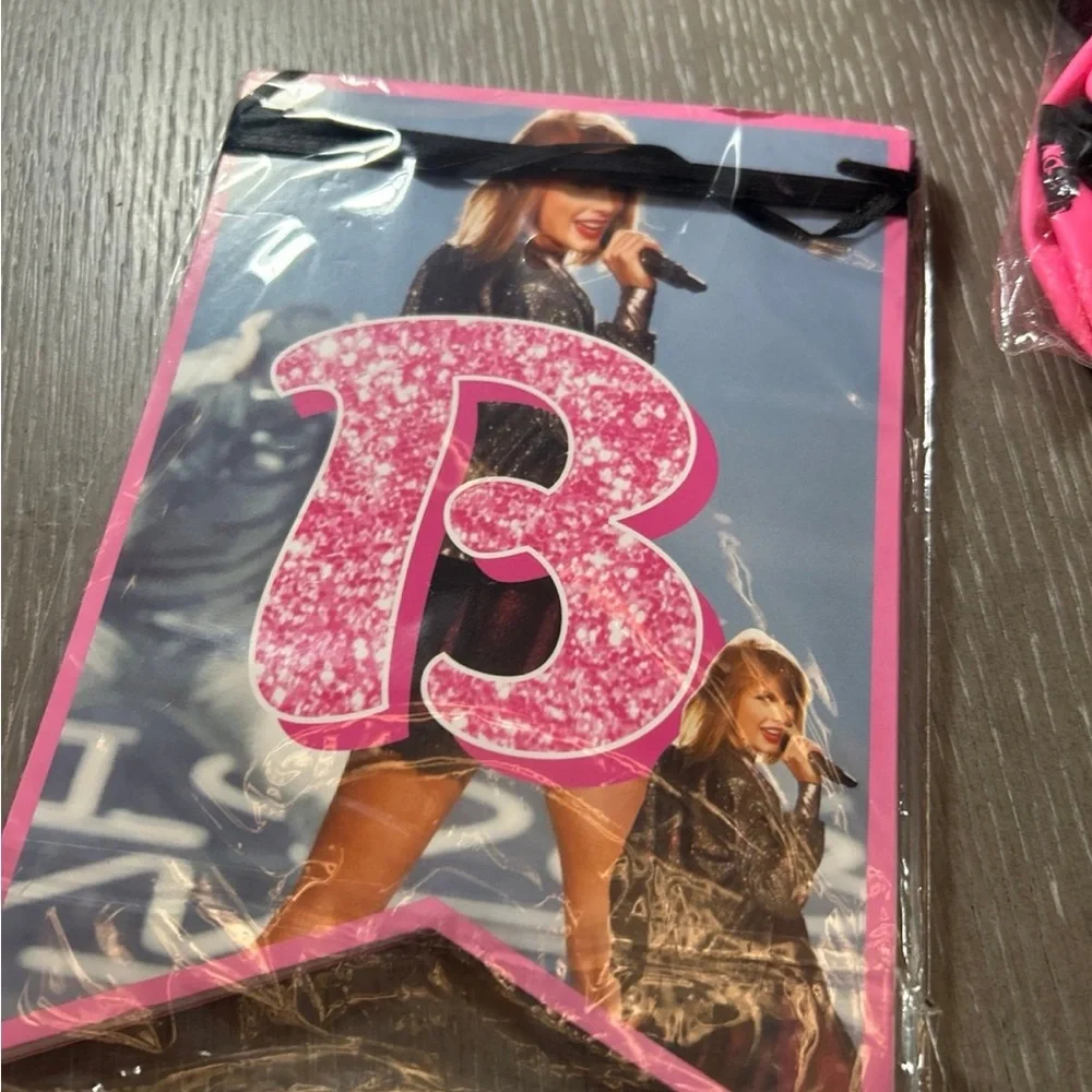 Taylor Swift Party Set with Pink and Black Accents‎